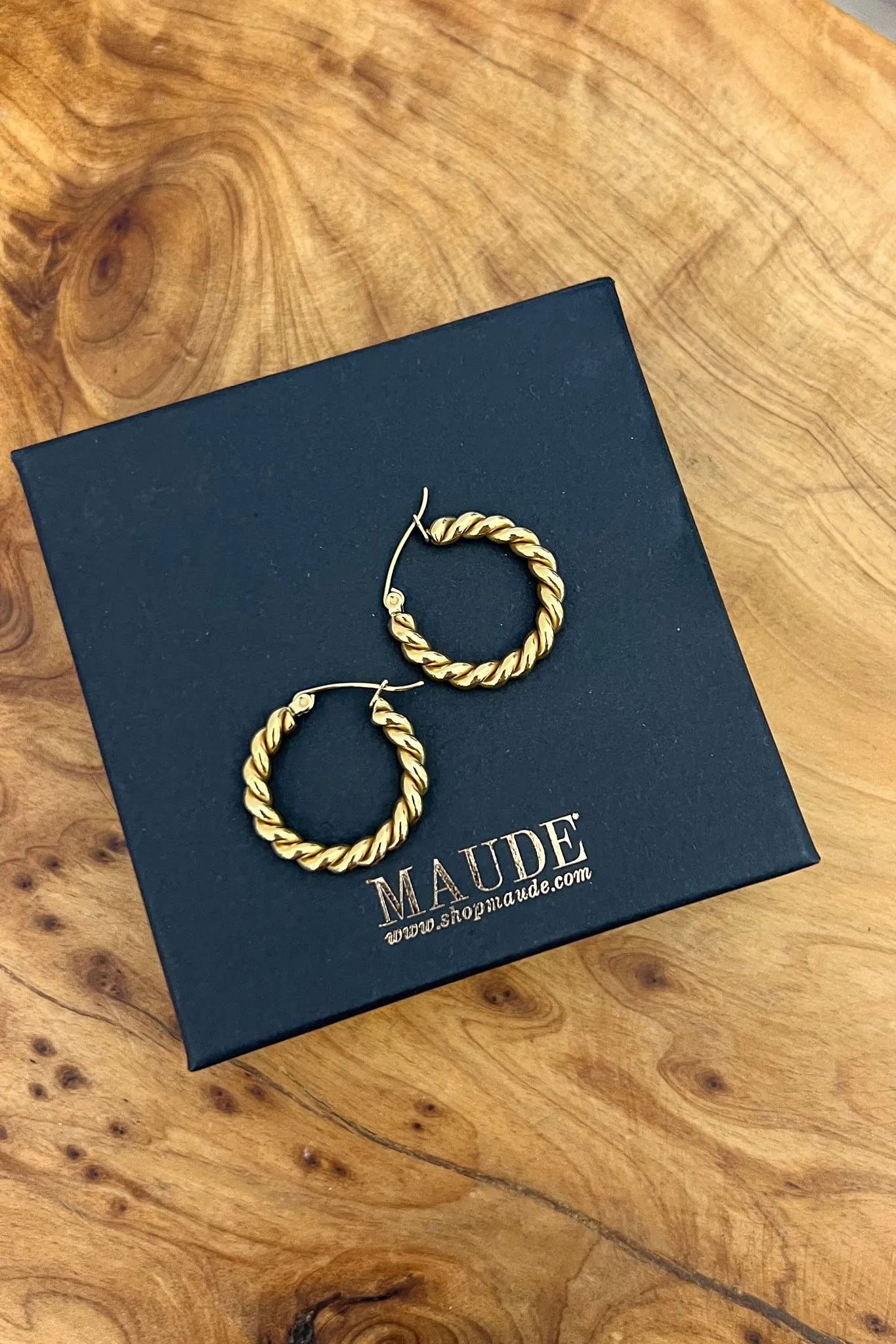 18K Twisted Gold Hoop Earrings