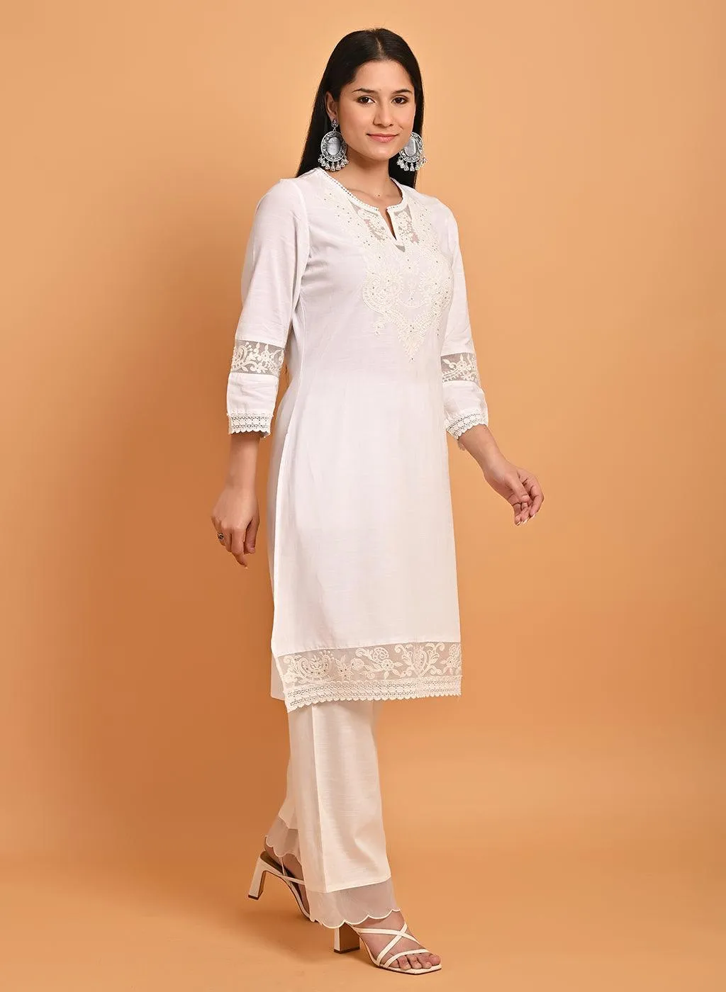 Ivory Kurta Set with Intricate Embroidery