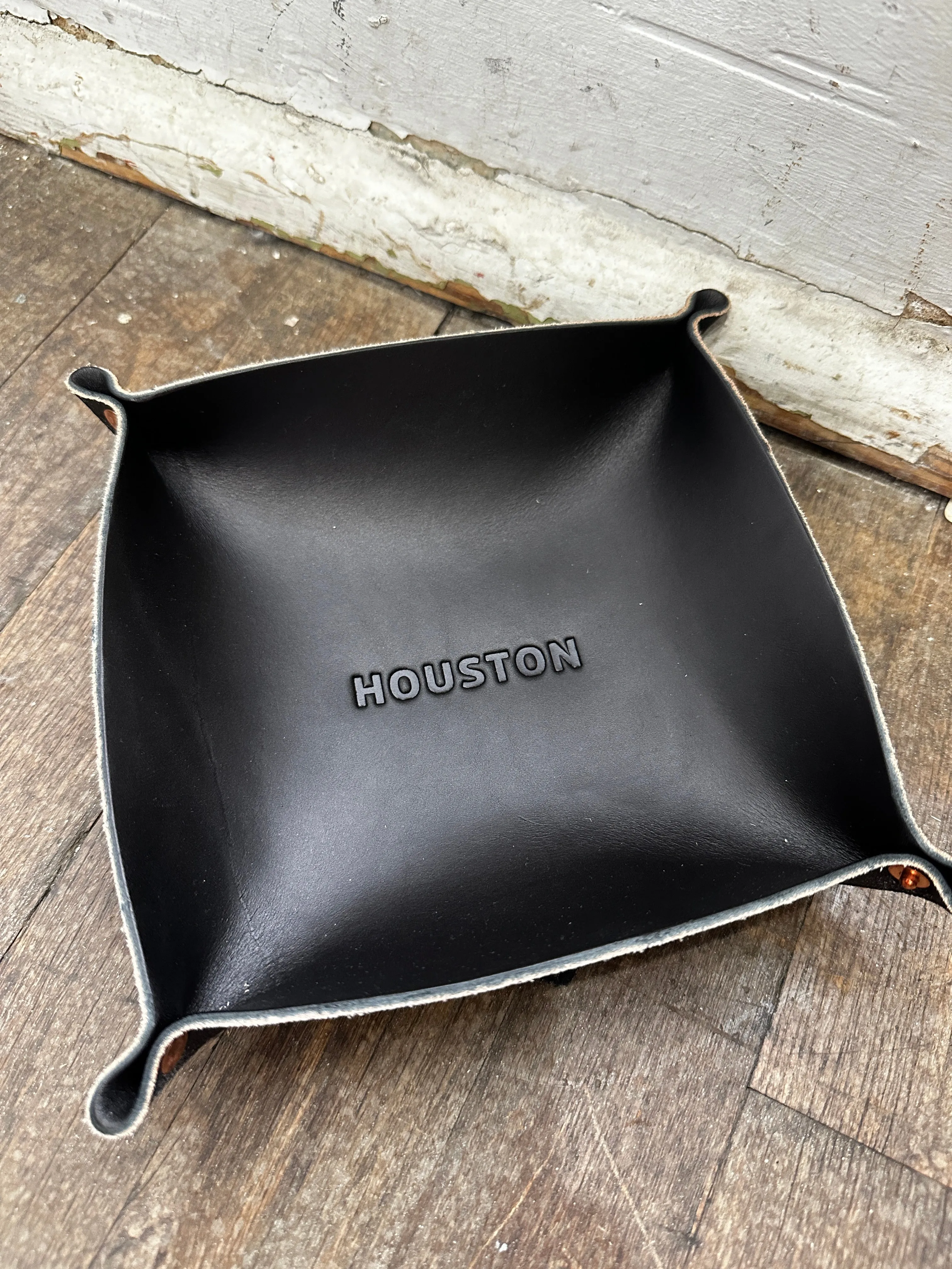 Leather Valet Tray | Houston | Manready Mercantile