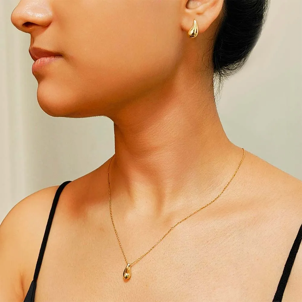 Molto Drop Necklace in 9K Gold