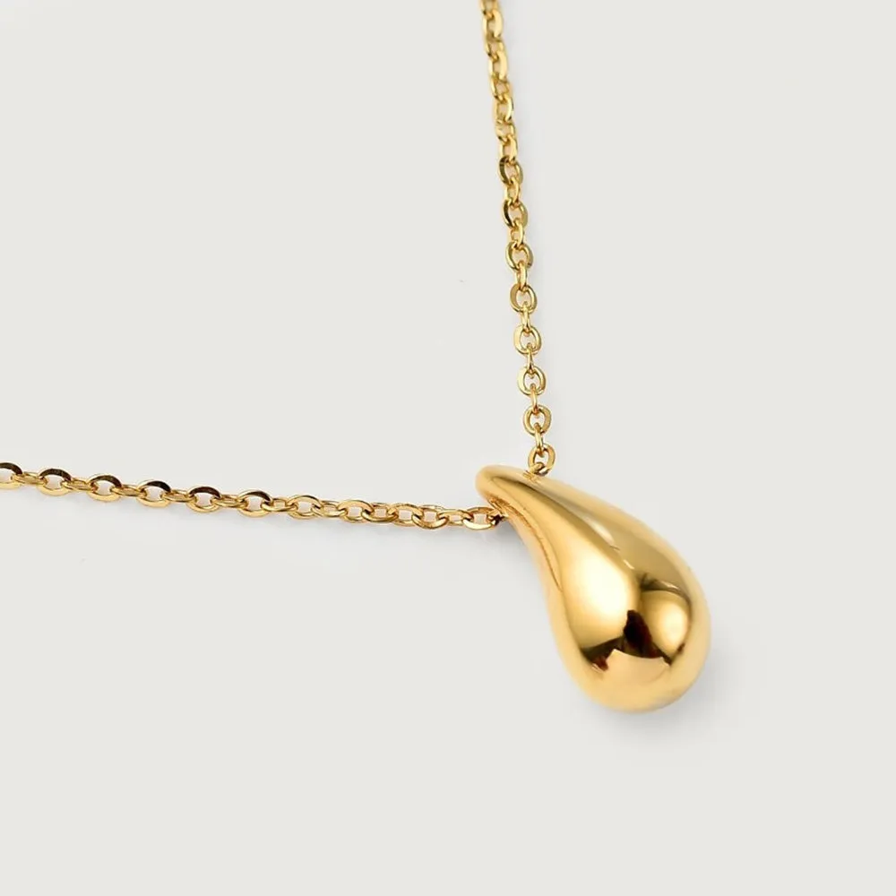 Molto Drop Necklace in 9K Gold