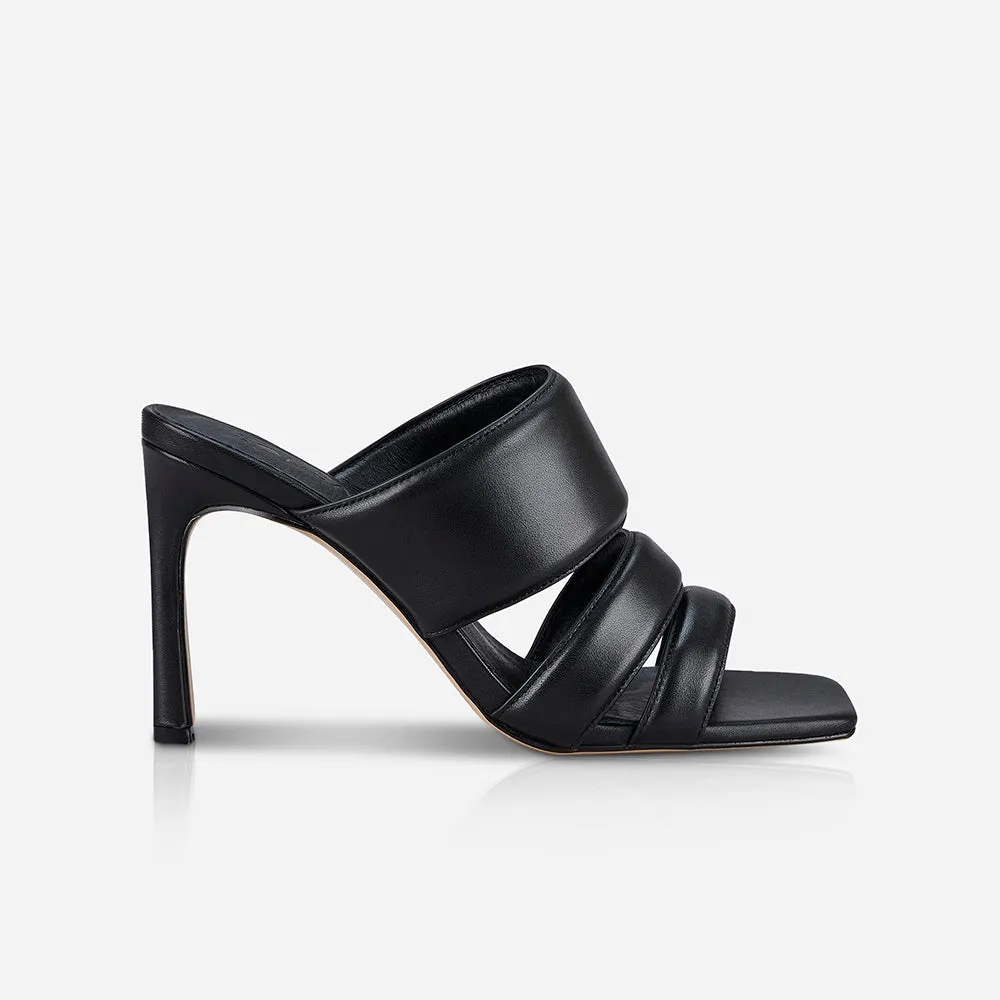 Pia Mule Black