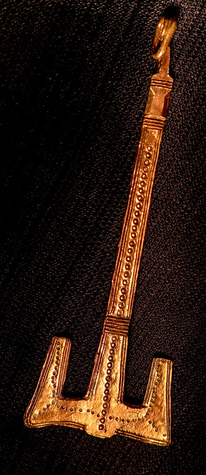 Saxon Chatelaine with incised Design - Y-15